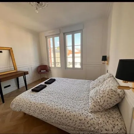 Bulle De Champagne : Petit Cocon En Plein Centre *