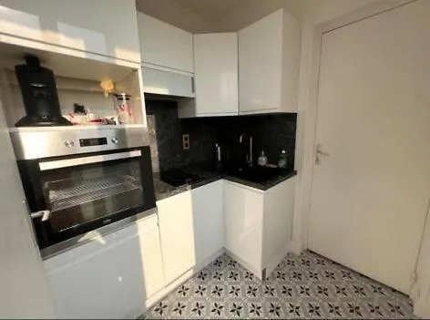 Bulle De Champagne : Petit Cocon En Plein Centre *